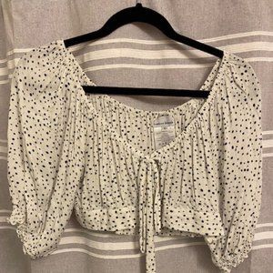 Bamboo Blonde B/W Spotted Crop Blouse, Size 6 or Medium